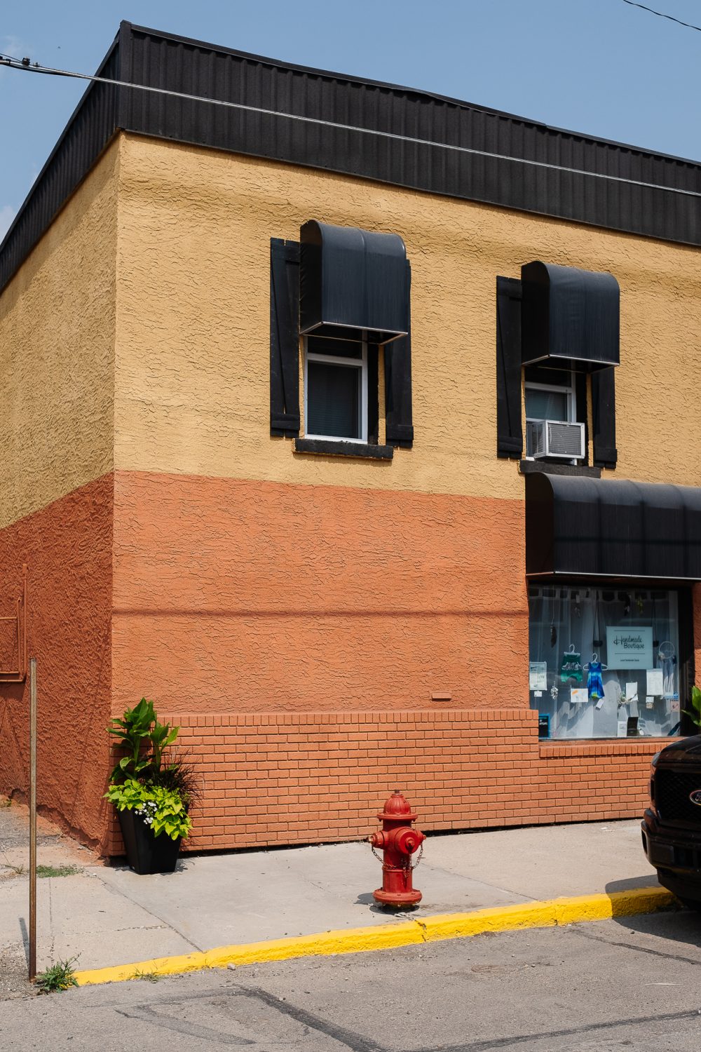 Vipeq cork on stucco